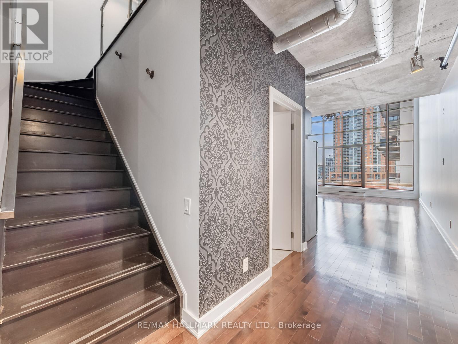 534 - 43 HANNA AVENUE