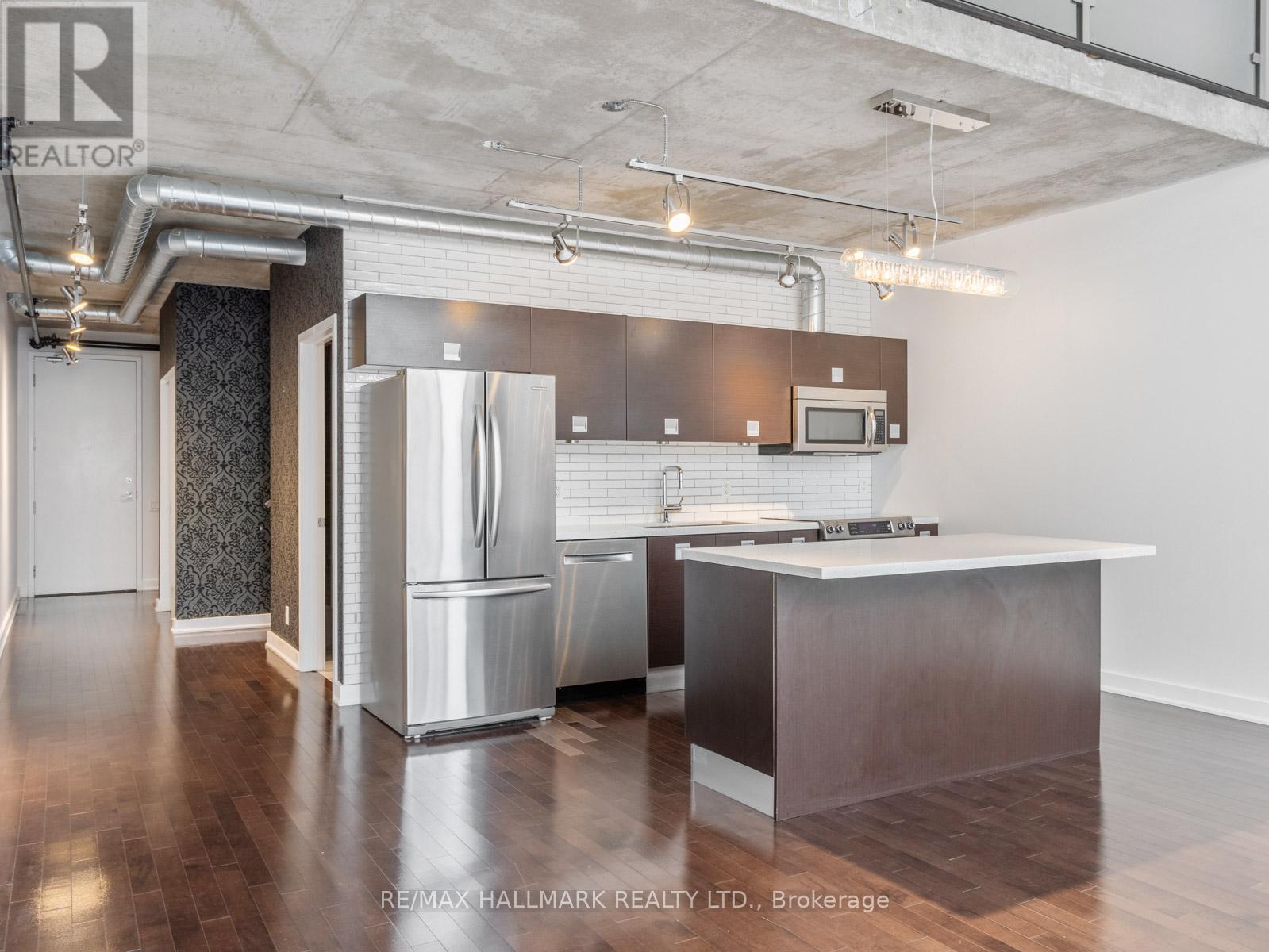 534 - 43 HANNA AVENUE