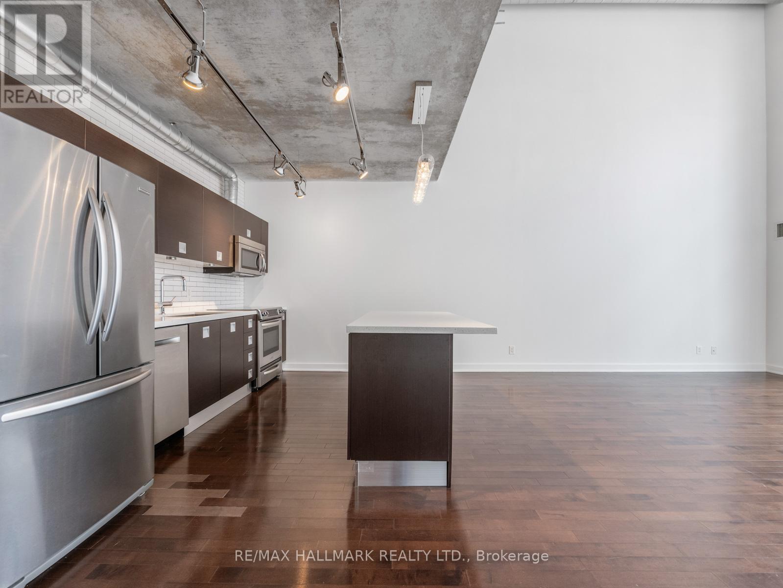 534 - 43 HANNA AVENUE