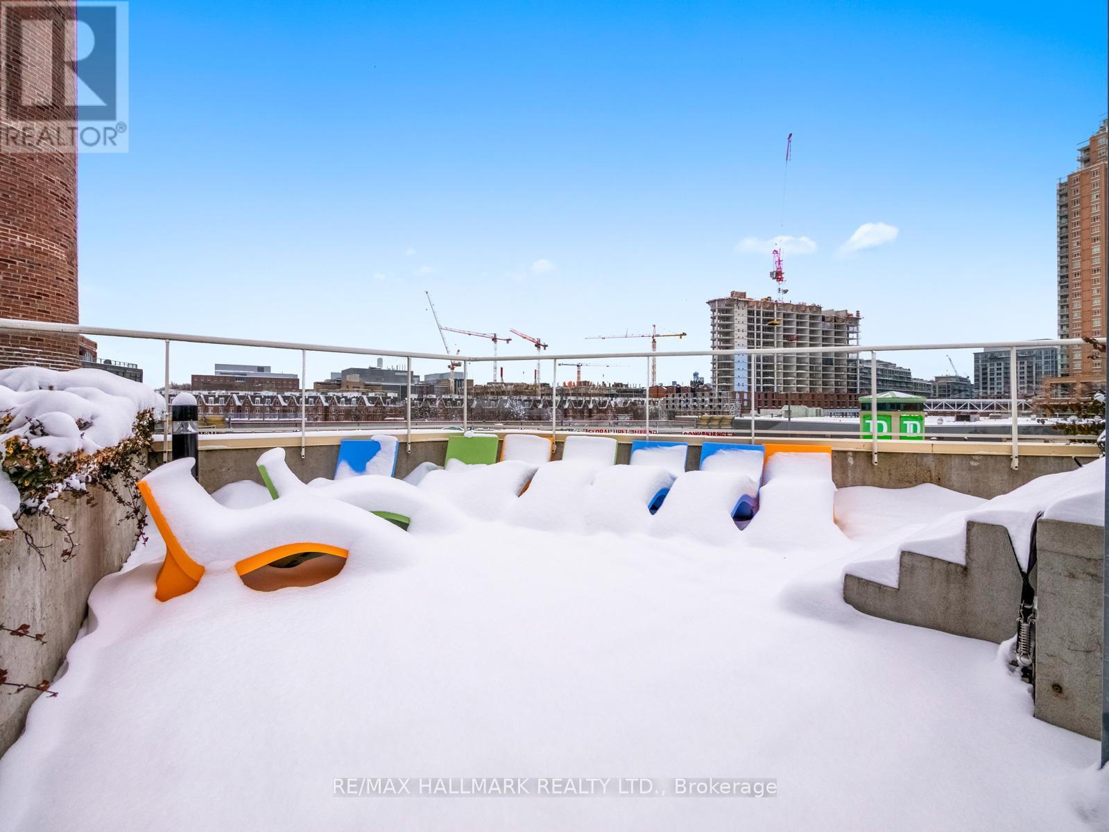 534 - 43 HANNA AVENUE