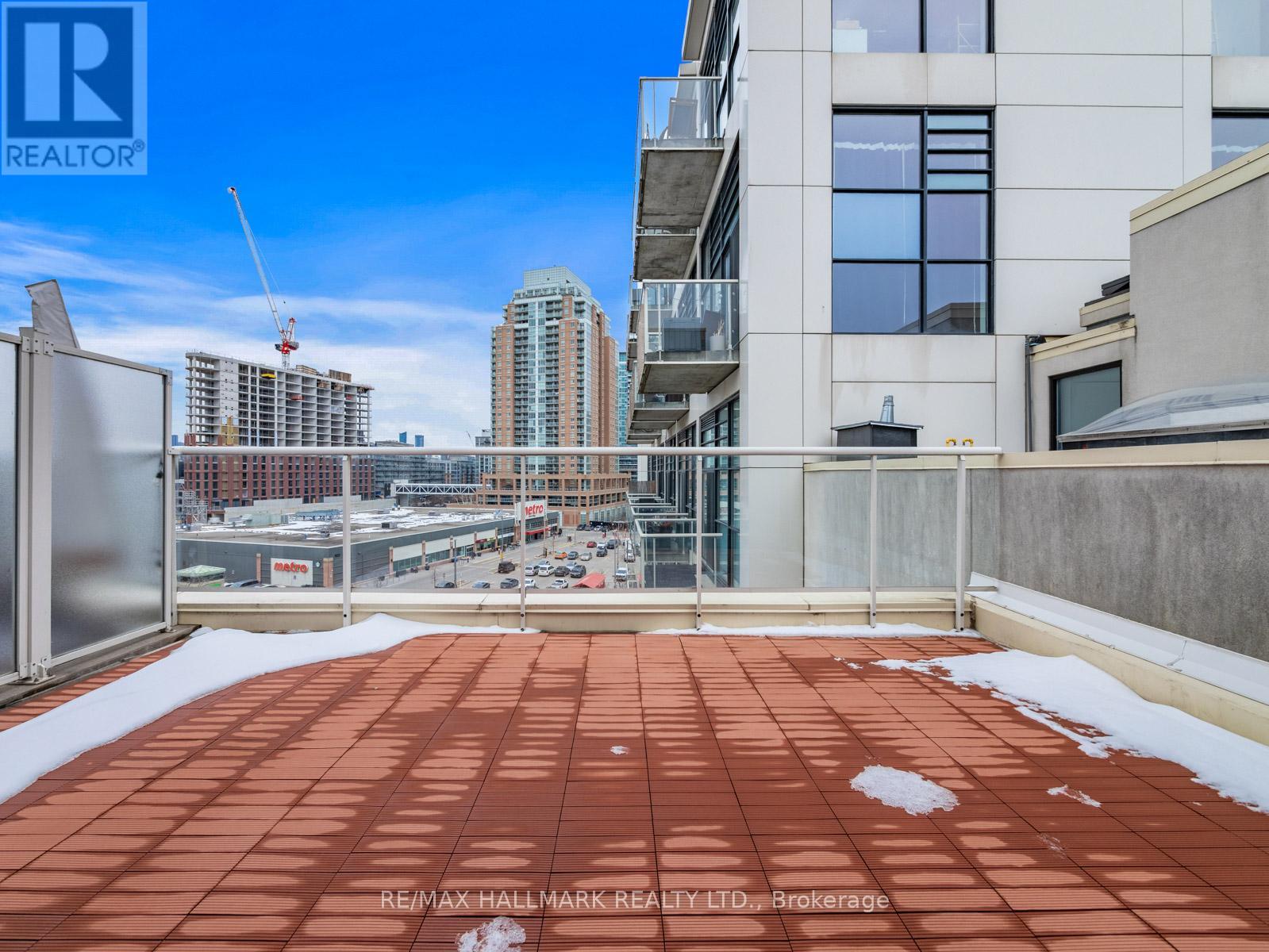 534 - 43 HANNA AVENUE