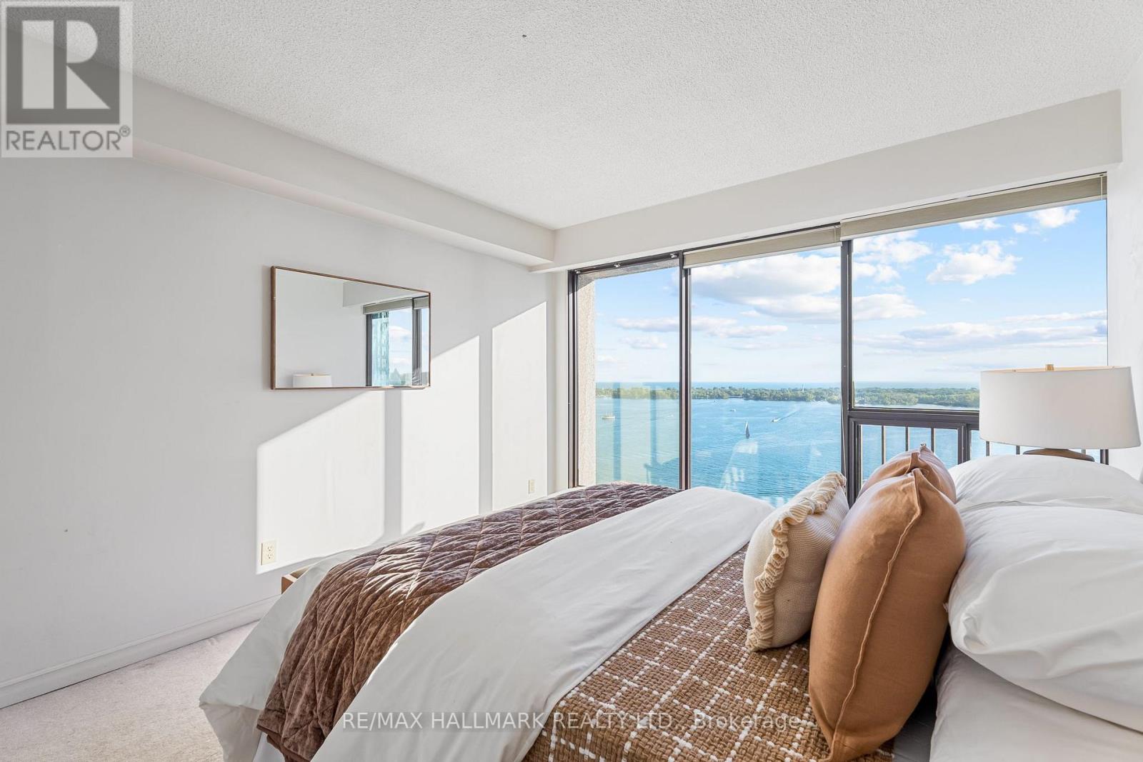 2408 - 65 HARBOUR SQUARE