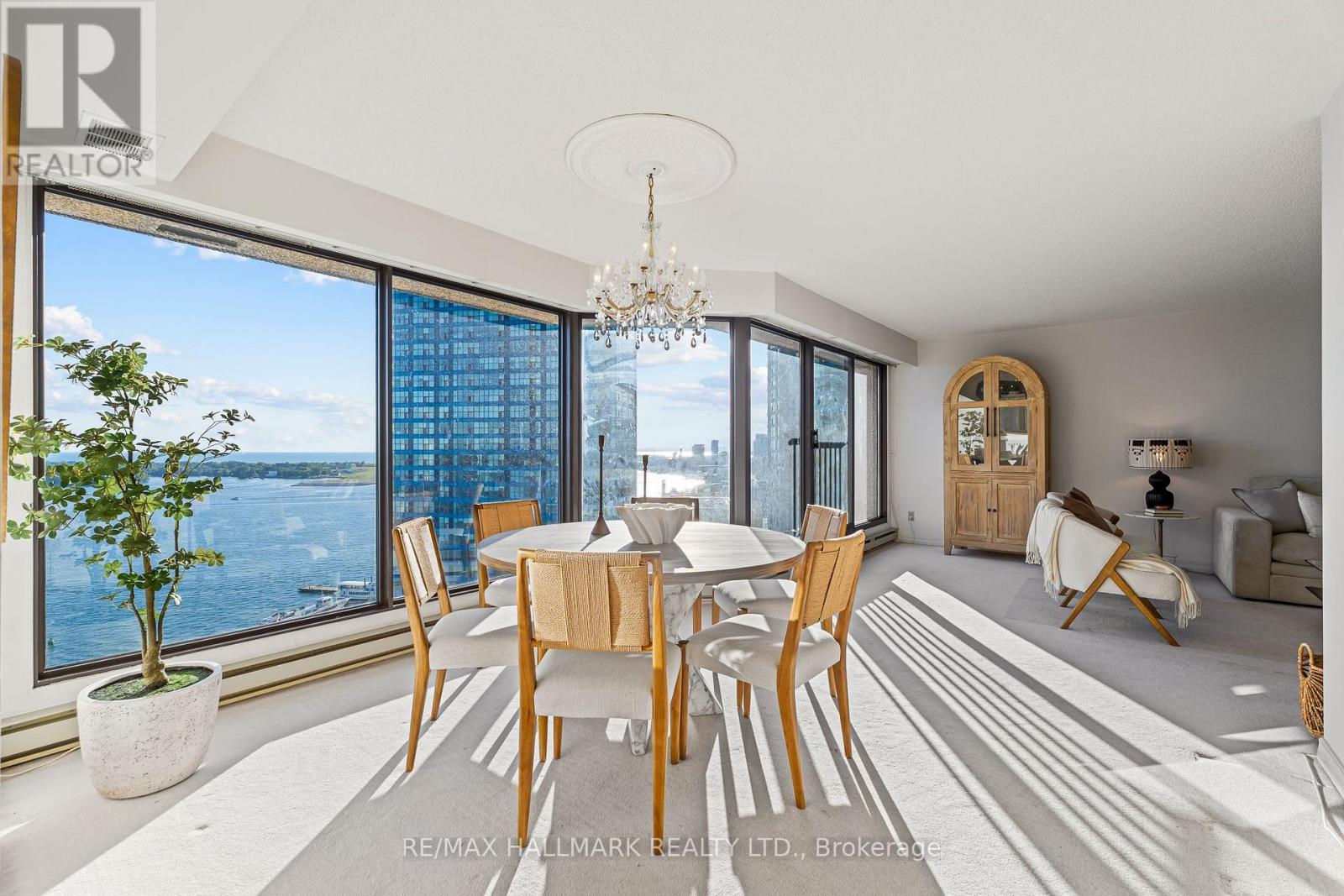 2408 - 65 HARBOUR SQUARE