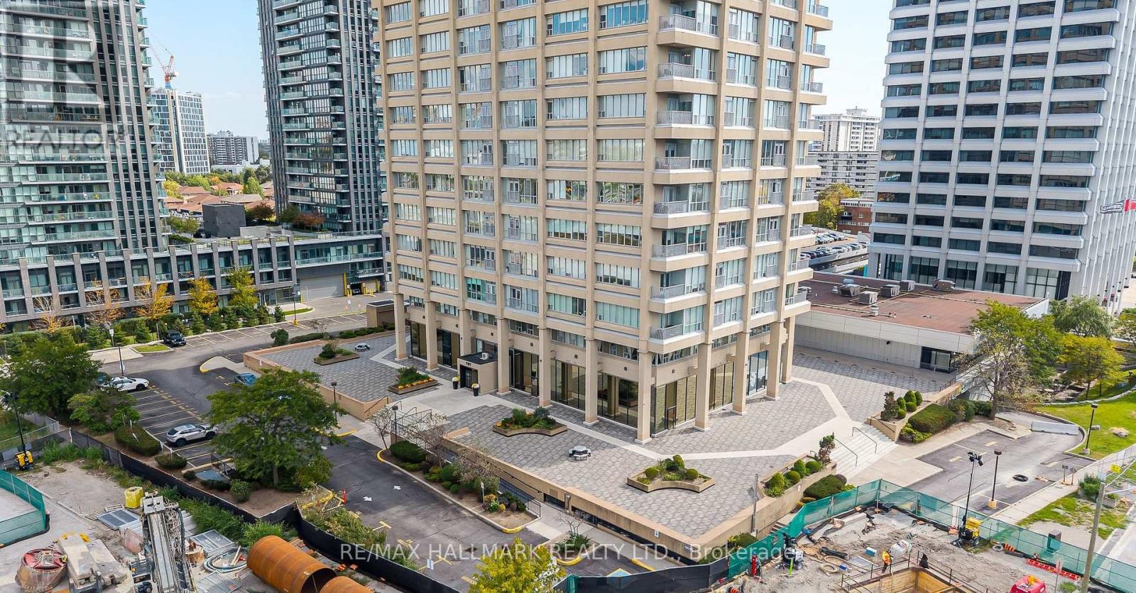 606 - 797 DON MILLS ROAD