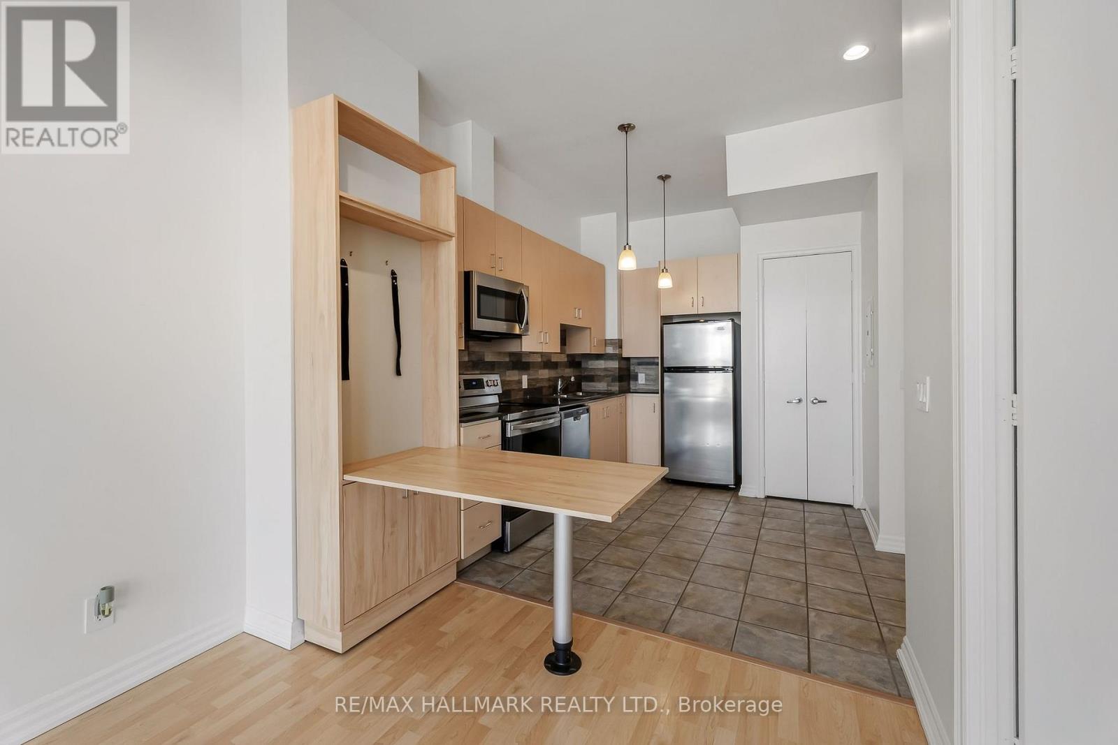 606 - 797 DON MILLS ROAD
