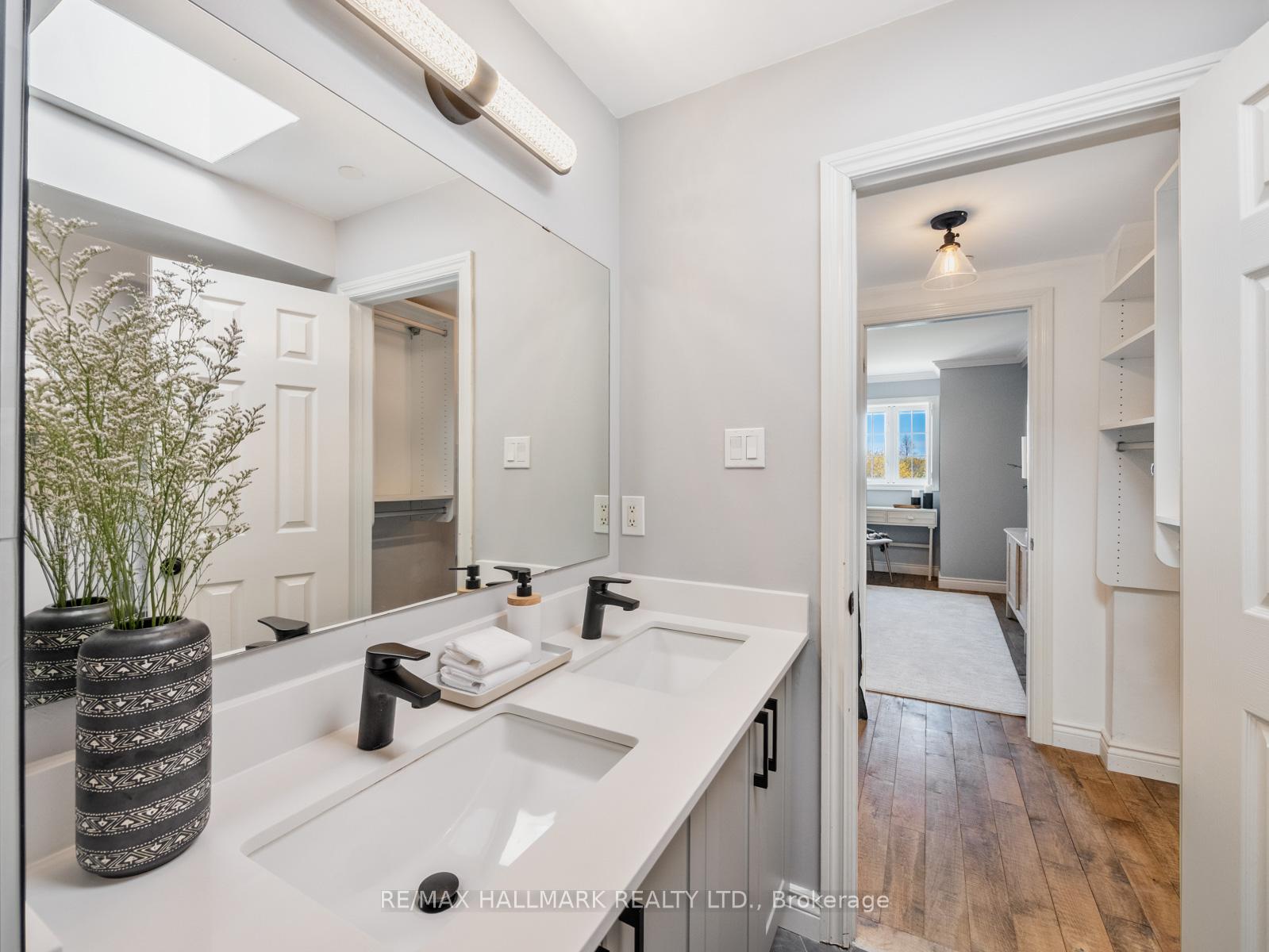1518 Queen Street, Toronto
