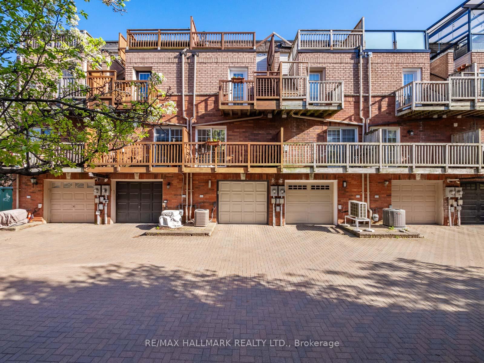 1518 Queen Street, Toronto