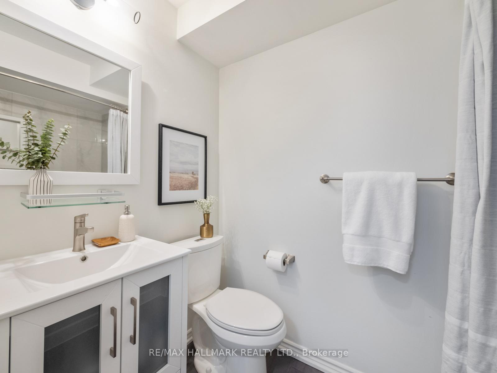1518 Queen Street, Toronto