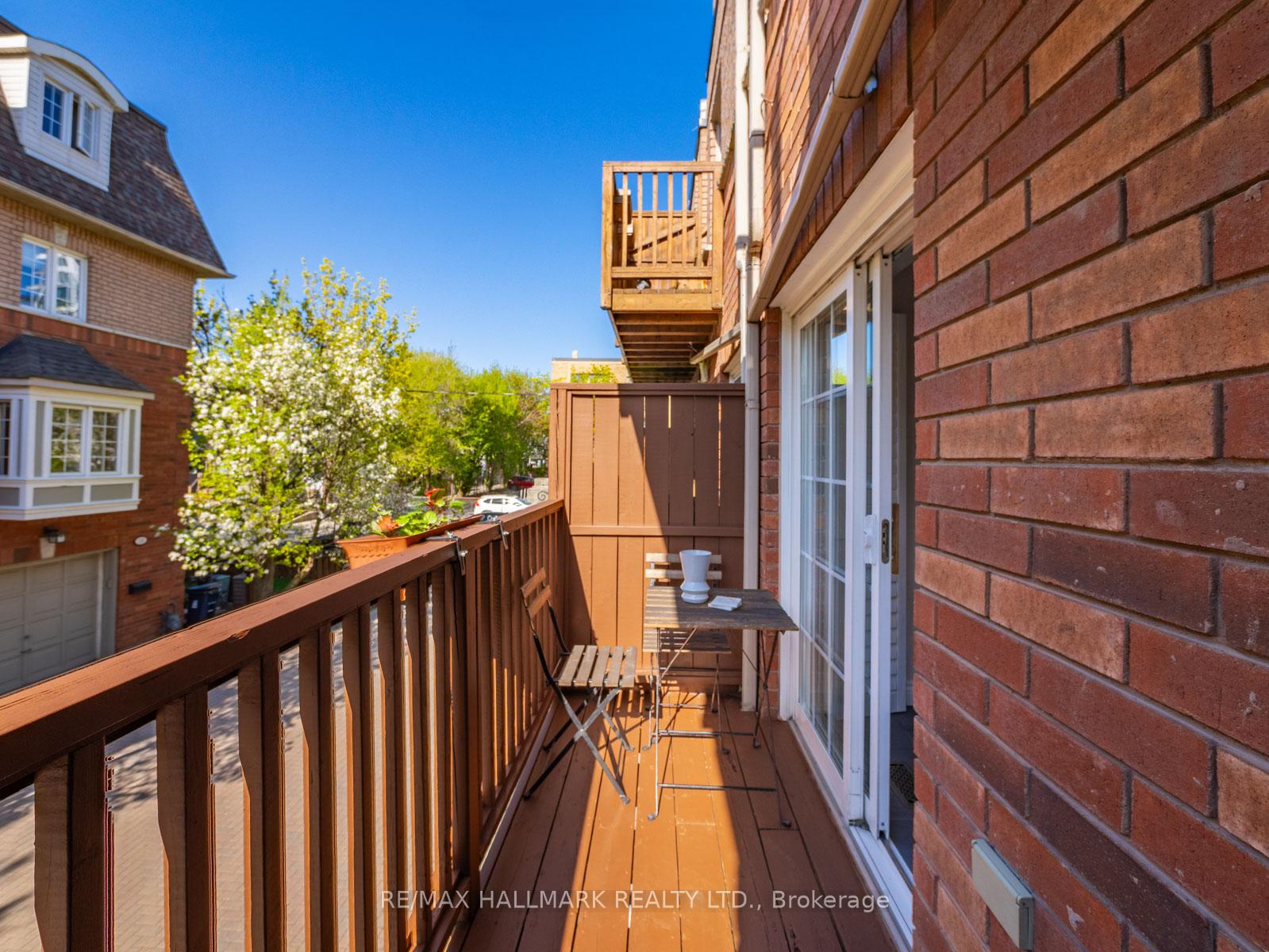 1518 Queen Street, Toronto