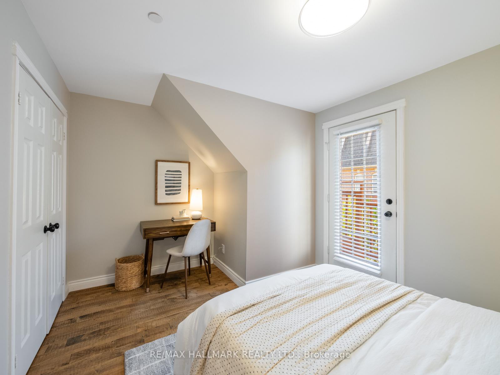 1518 Queen Street, Toronto
