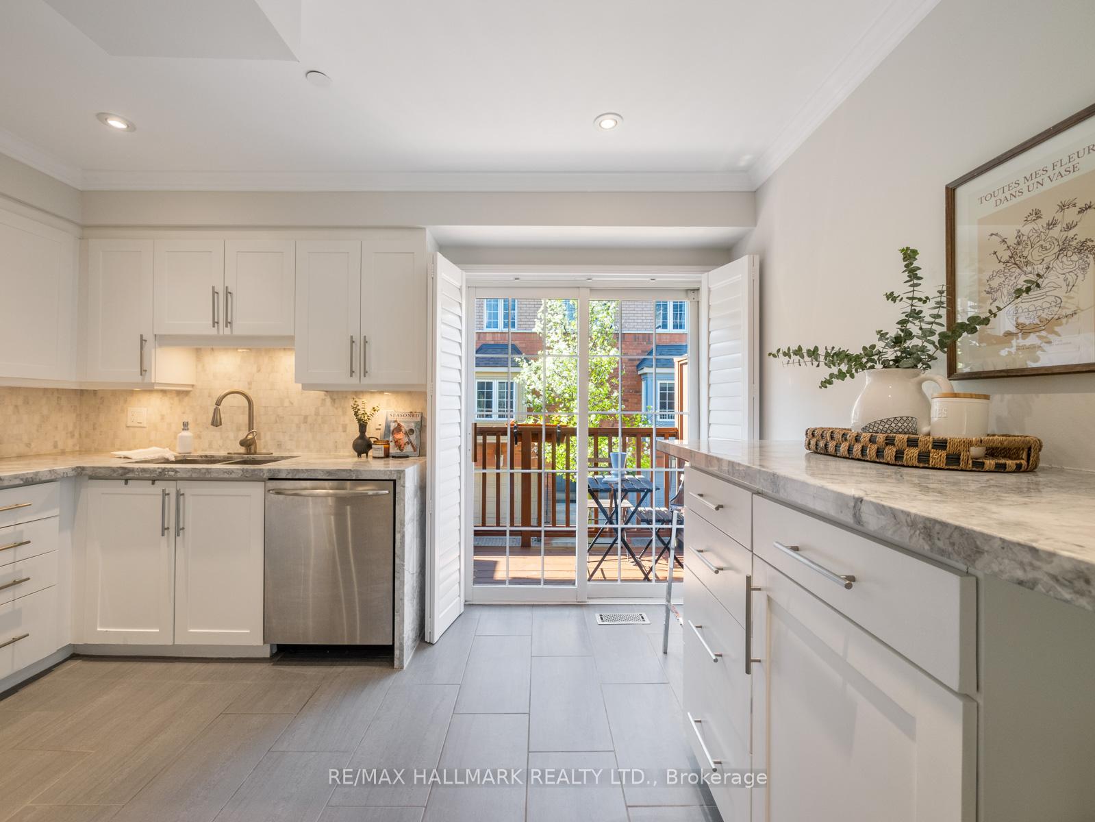 1518 Queen Street, Toronto