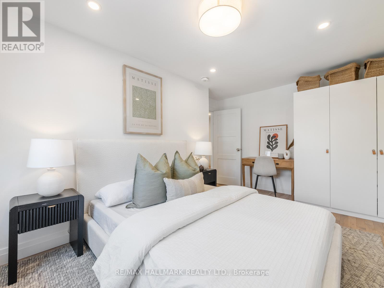 311 Scarborough Rd