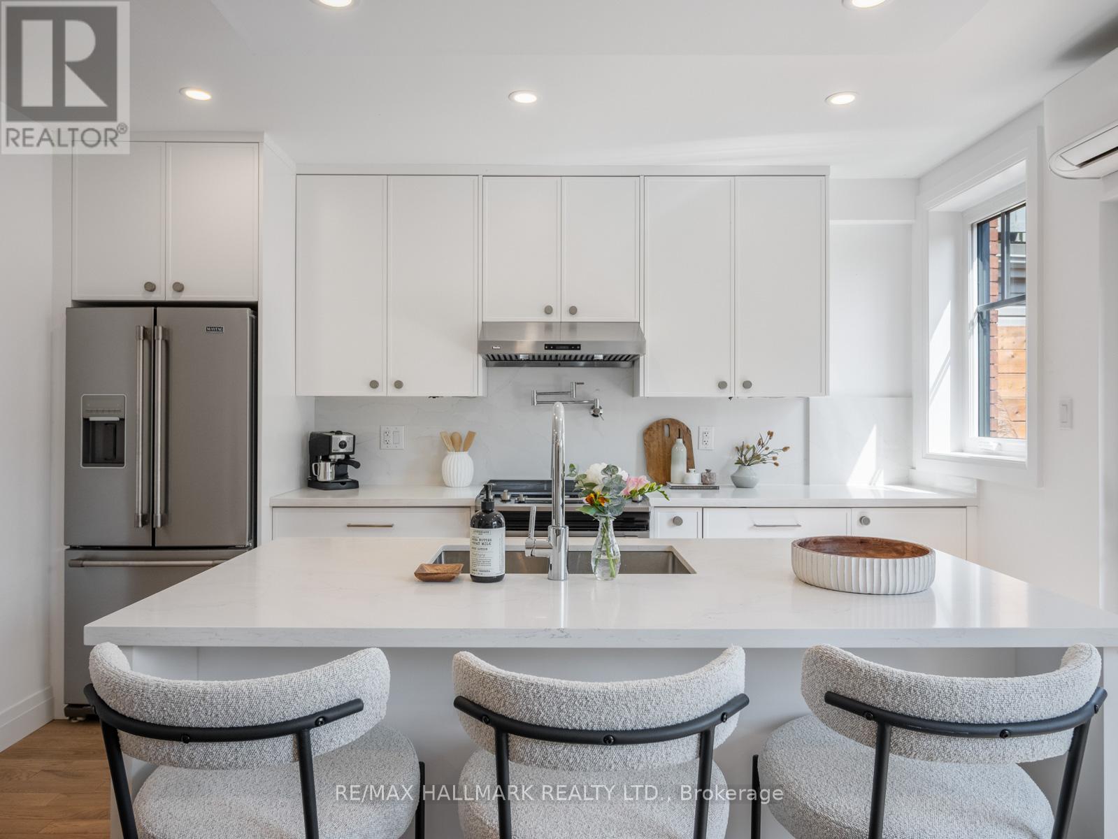 311 Scarborough Rd