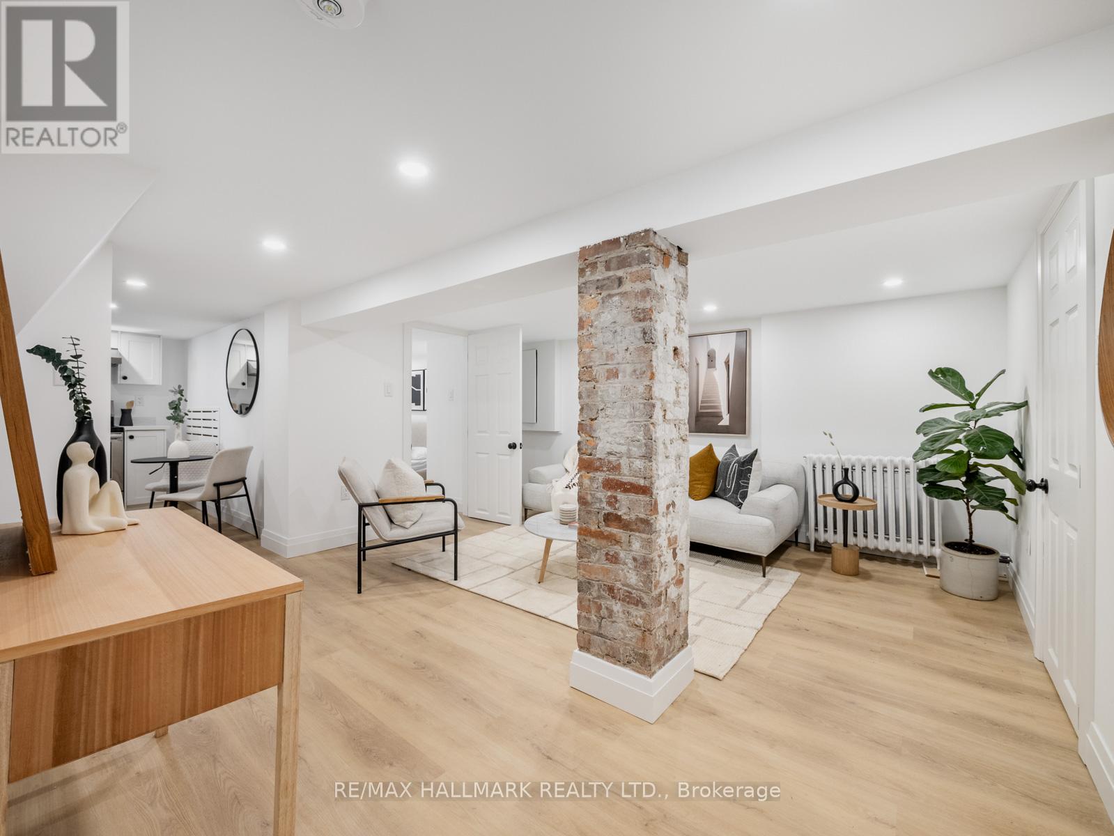 311 Scarborough Rd