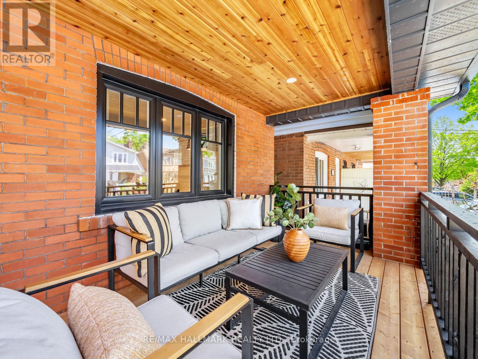 311 Scarborough Rd
