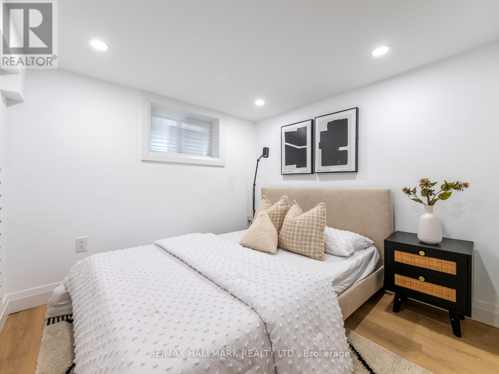 311 Scarborough Rd