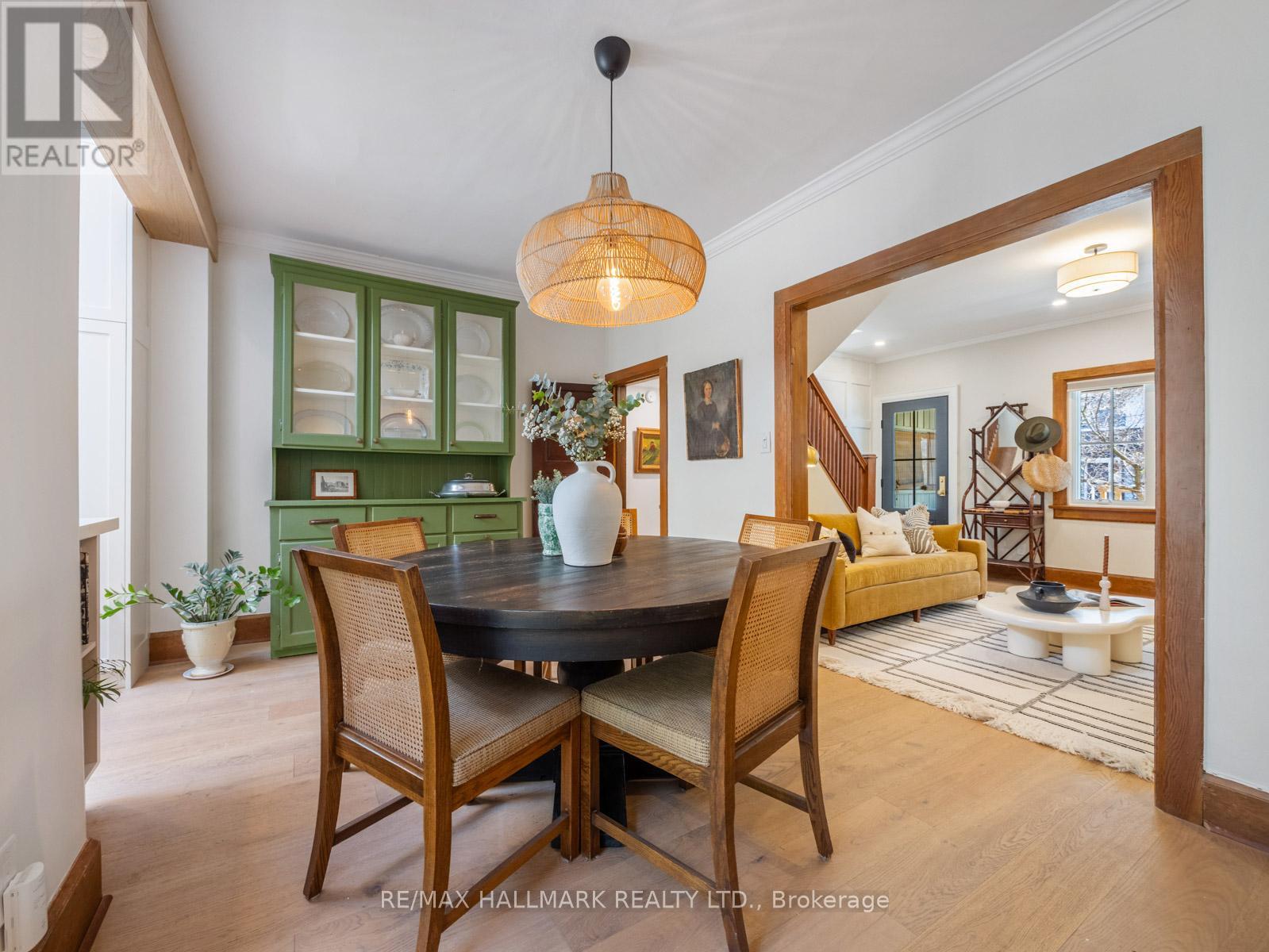 24 Meadow Ave