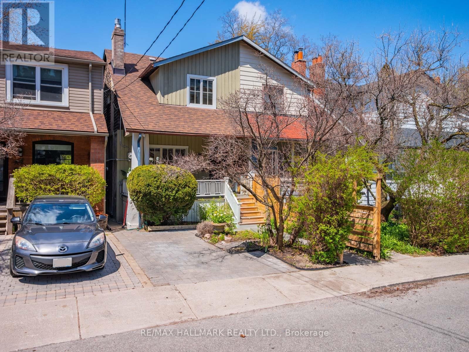 24 Meadow Ave