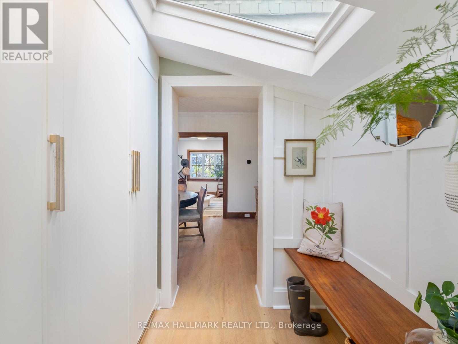 24 Meadow Ave