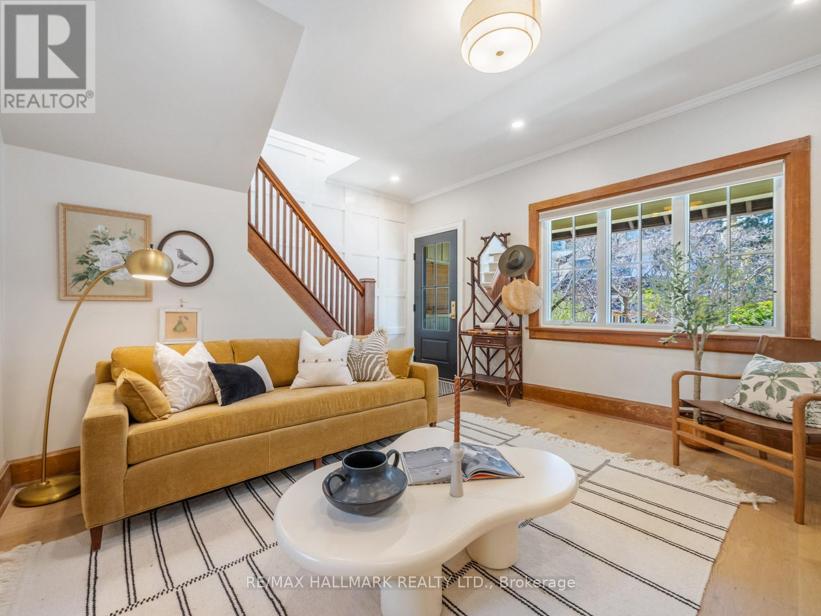 24 Meadow Ave