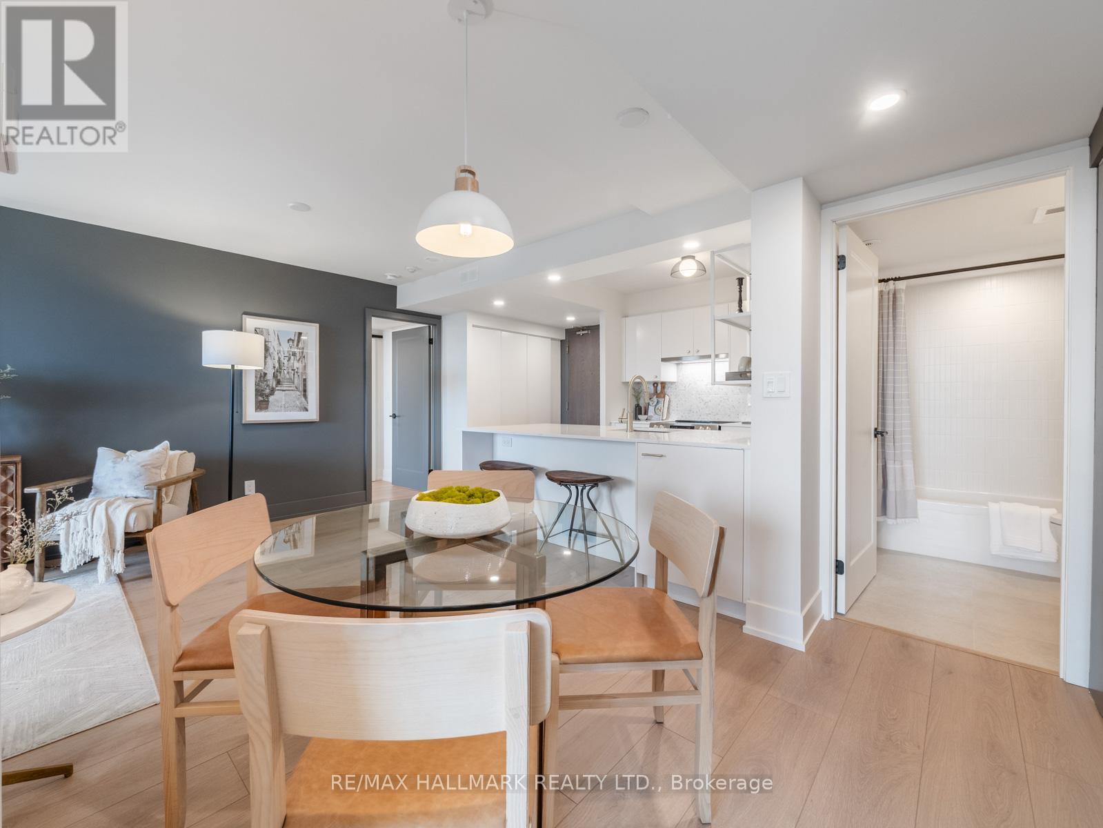 301 - 1797 QUEEN STREET E