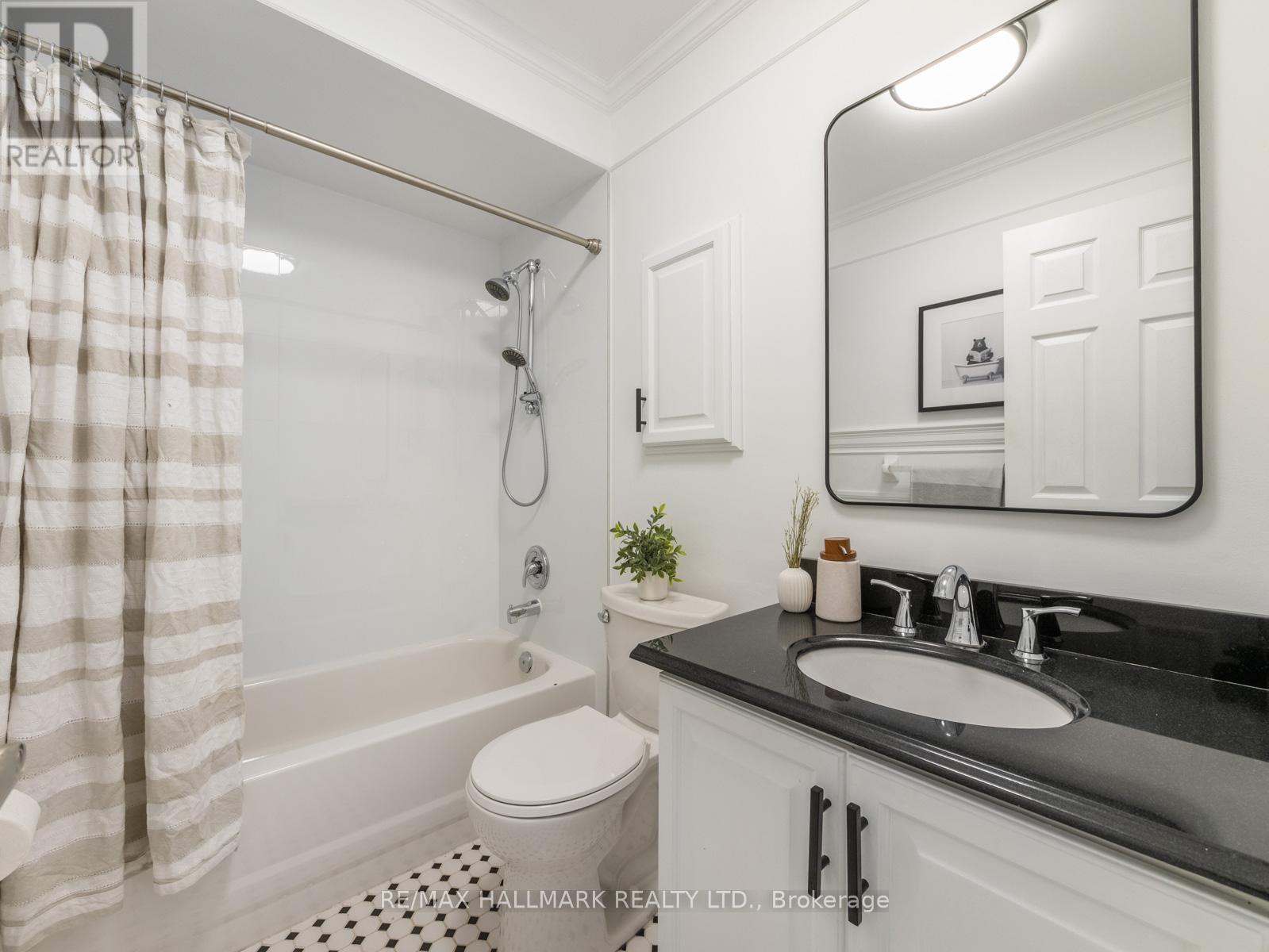 16 FITZGERALD MEWS