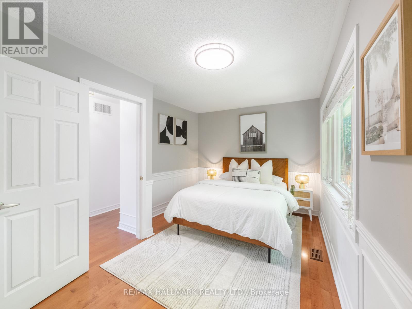 16 FITZGERALD MEWS