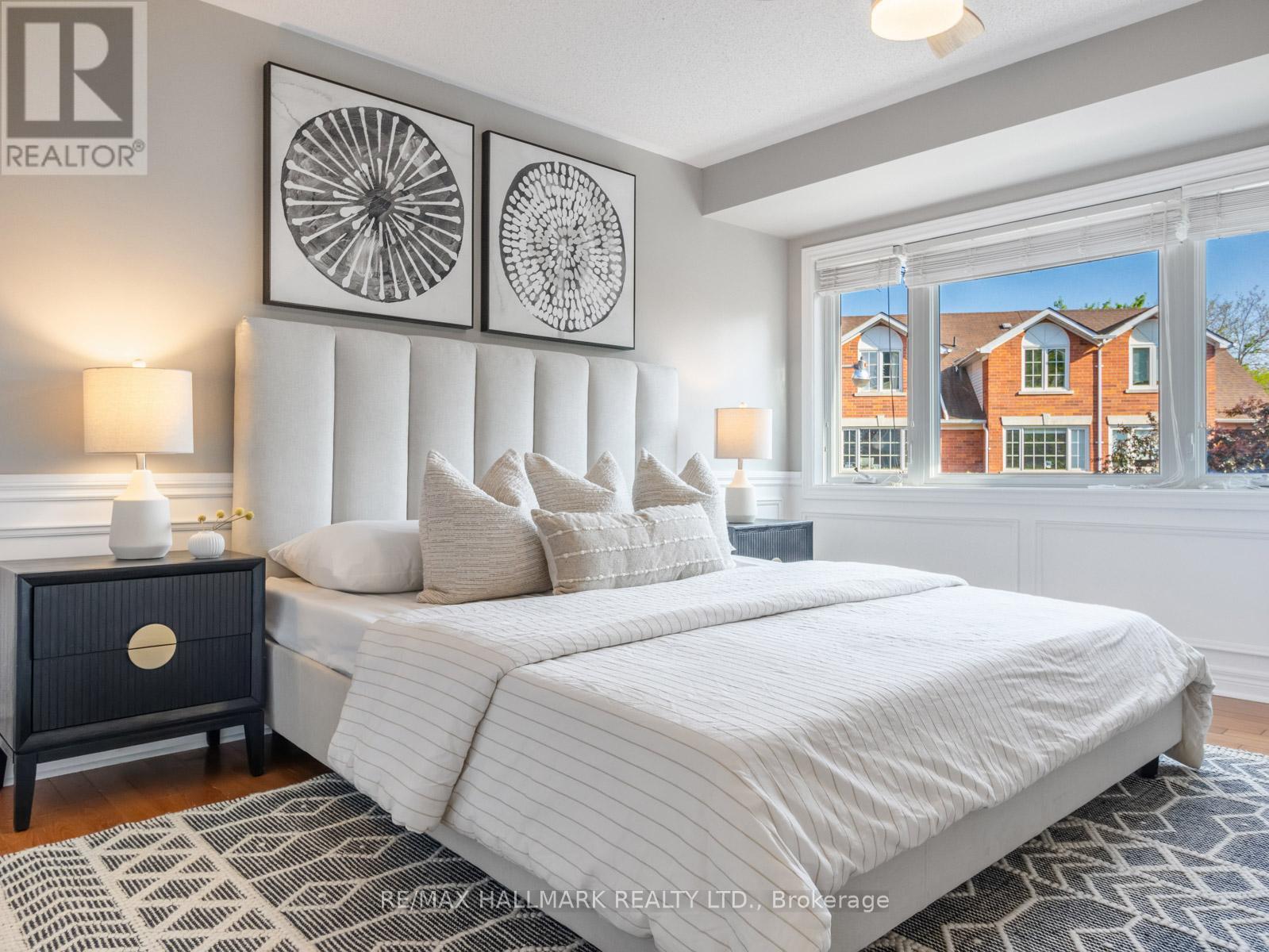 16 FITZGERALD MEWS