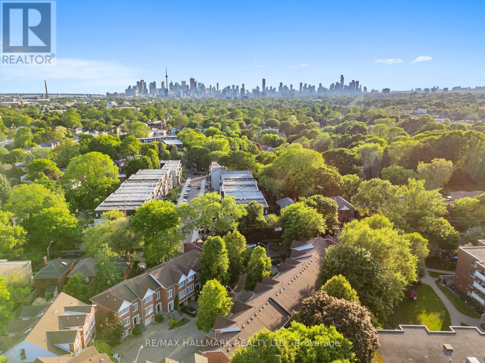 16 FITZGERALD MEWS