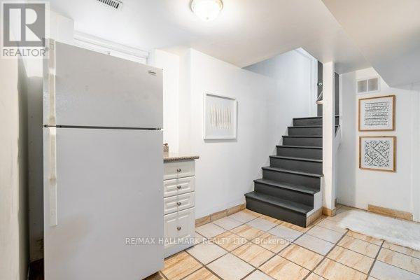 LOWER - 736 WOODBINE AVENUE
