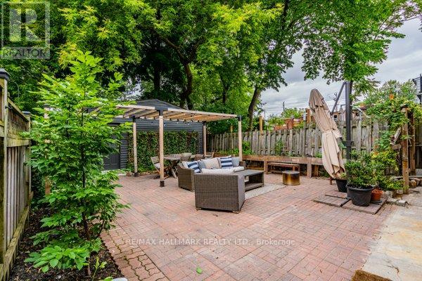 LOWER - 736 WOODBINE AVENUE