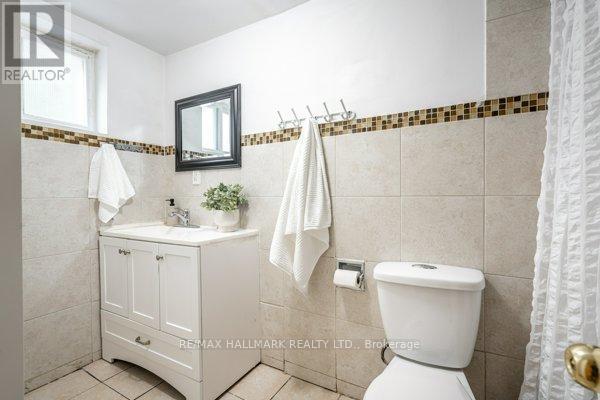 LOWER - 736 WOODBINE AVENUE
