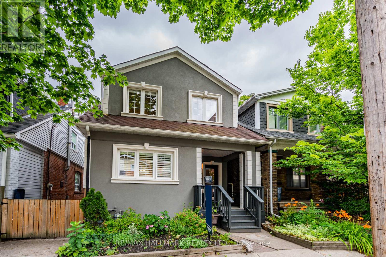 LOWER - 736 WOODBINE AVENUE