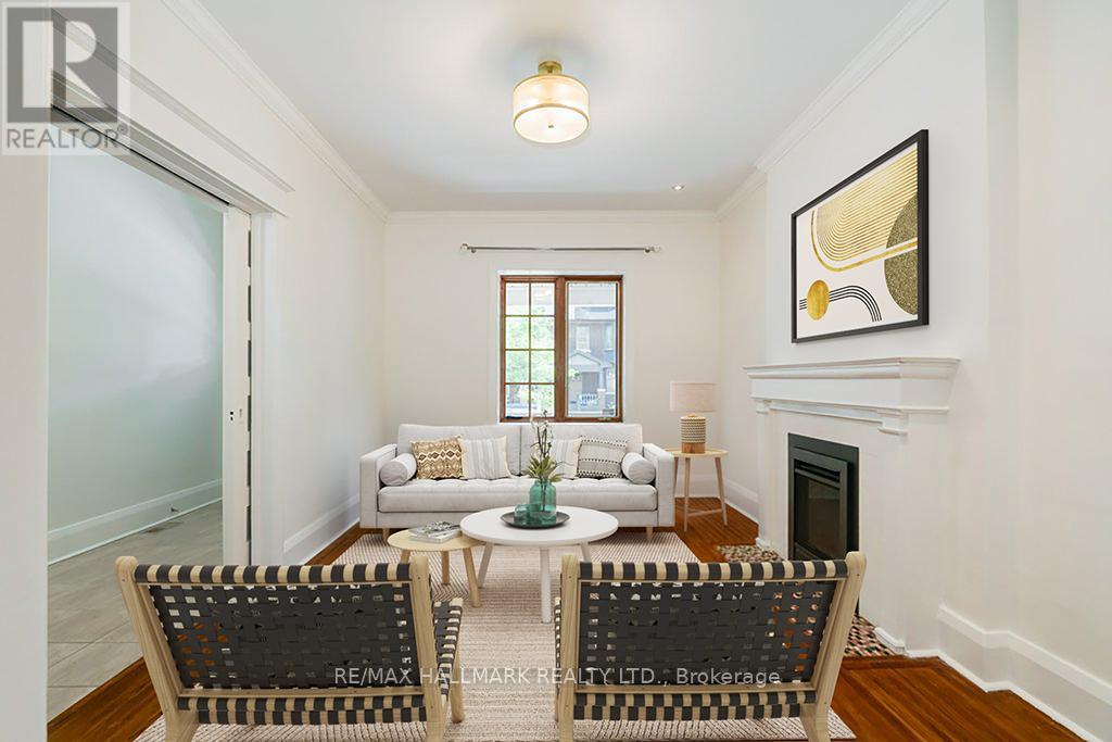 6 COLUMBINE AVENUE