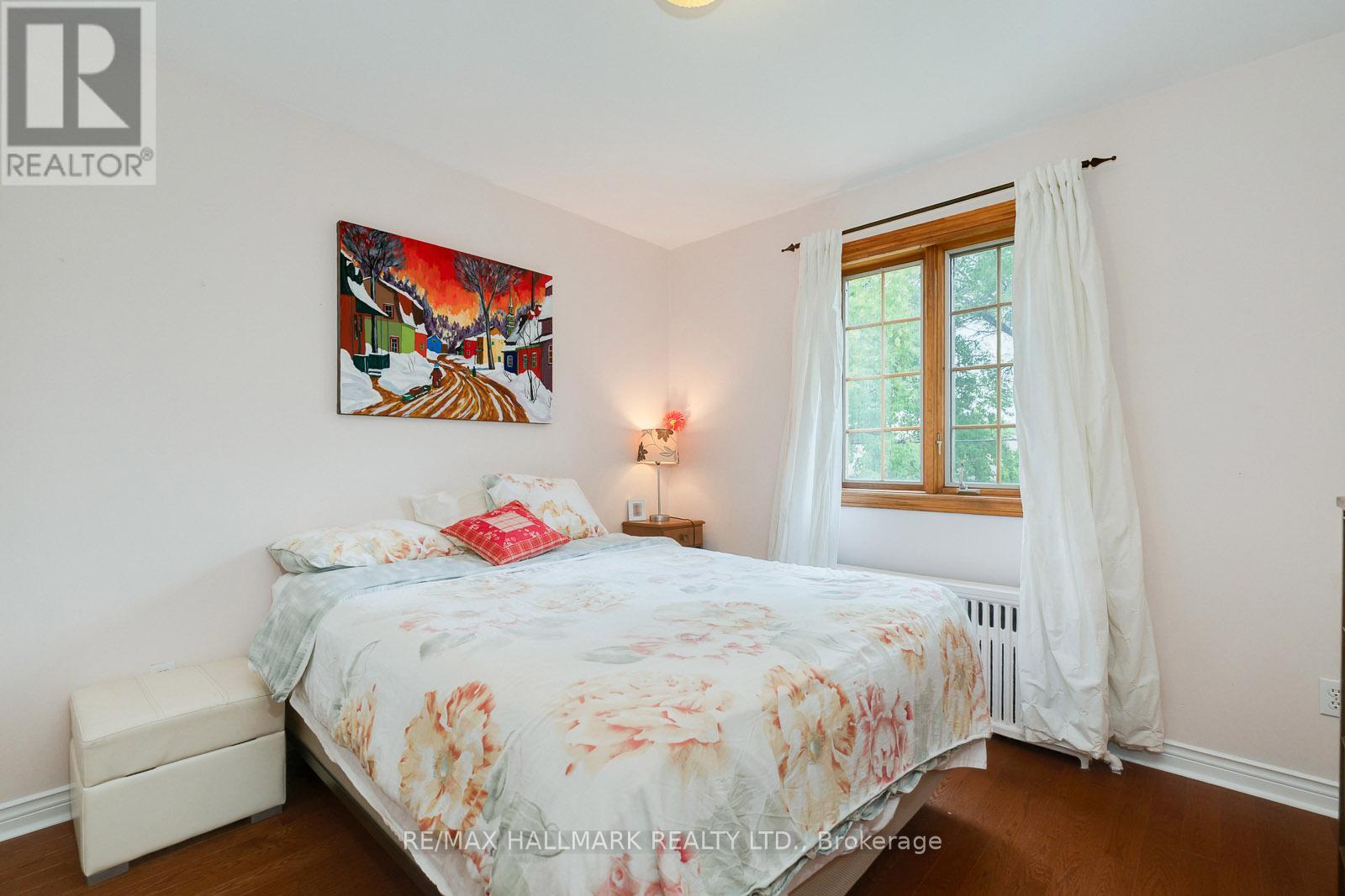 42 HUNT CLUB DRIVE