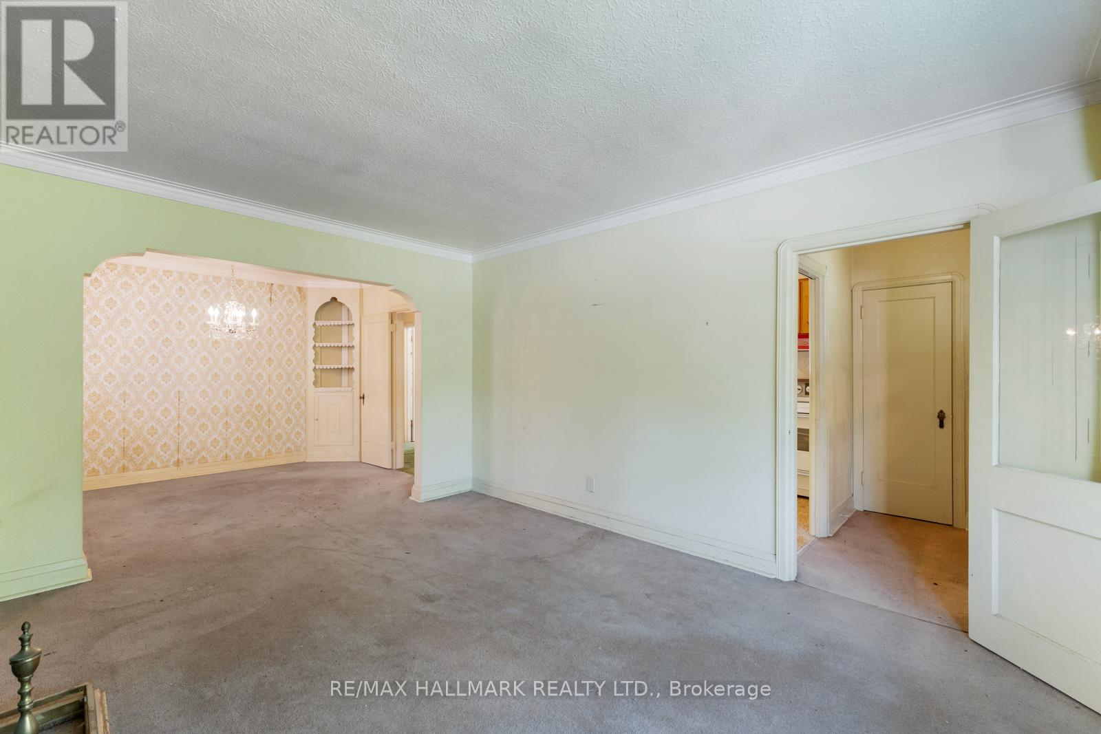 35 ELMVIEW DRIVE