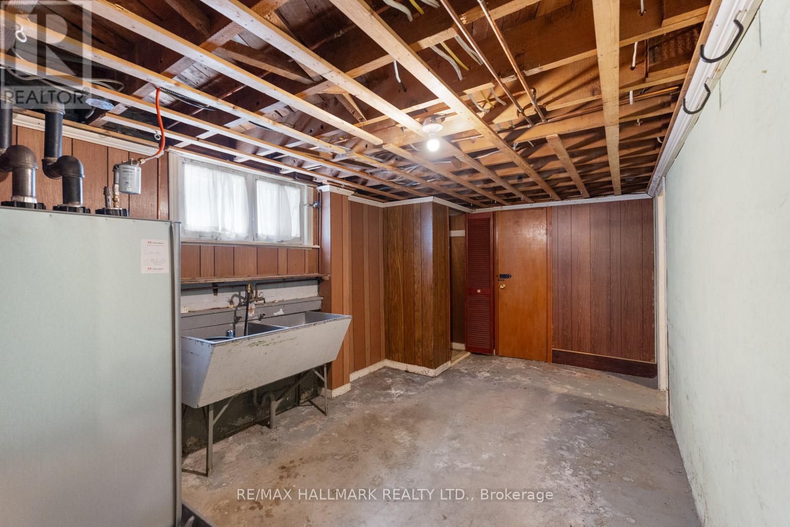35 ELMVIEW DRIVE