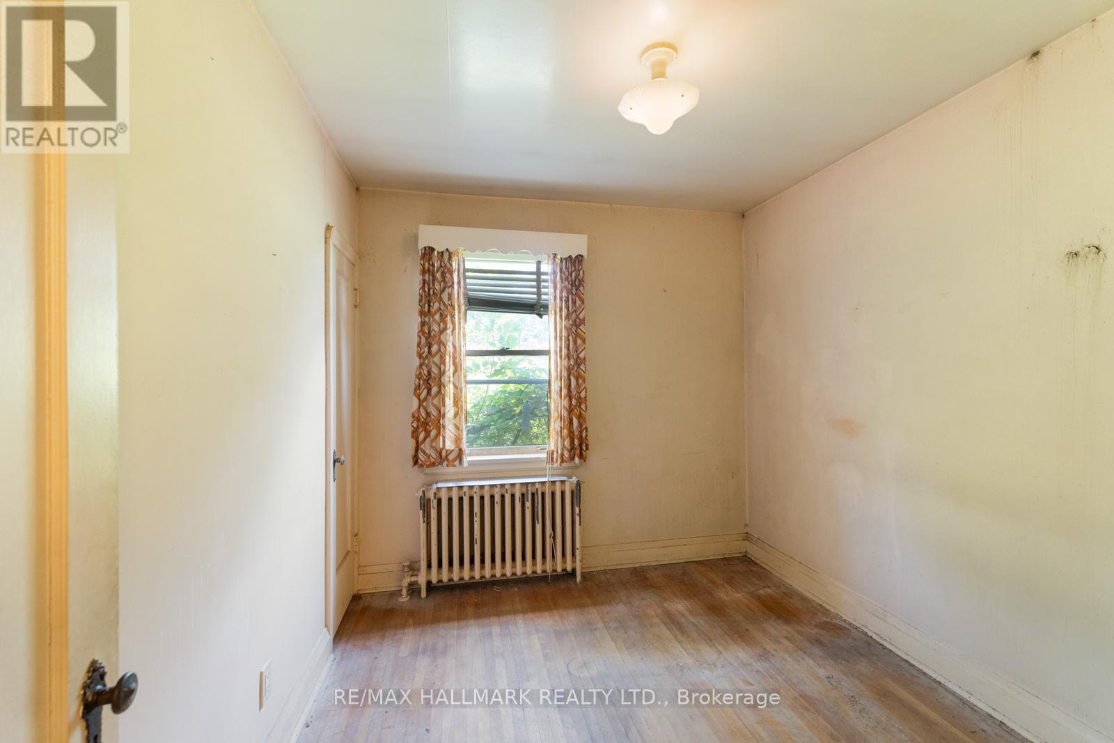 35 ELMVIEW DRIVE