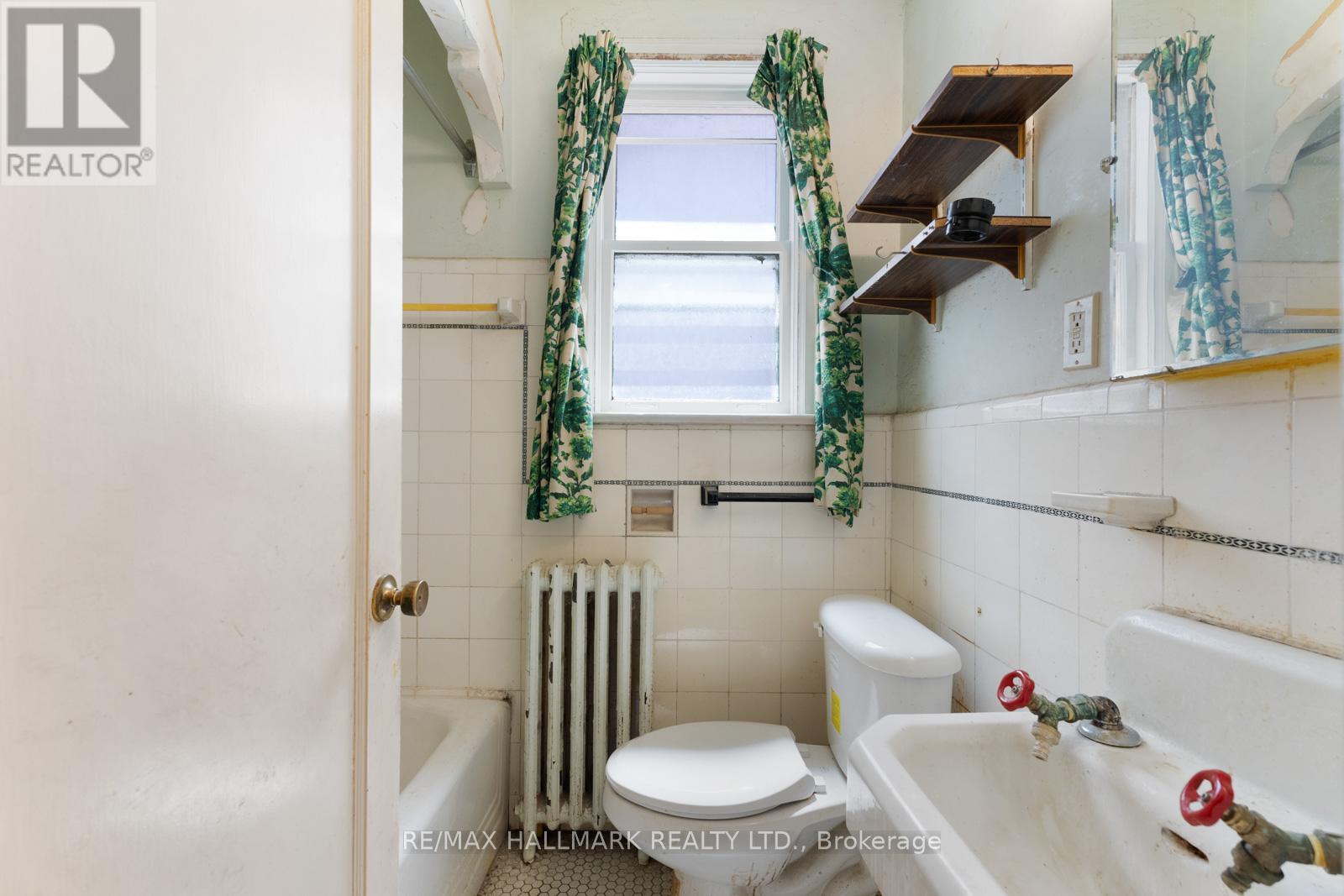 35 ELMVIEW DRIVE