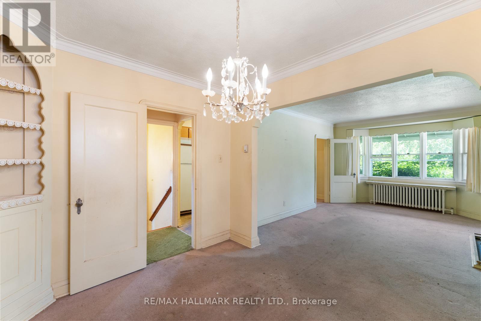 35 ELMVIEW DRIVE