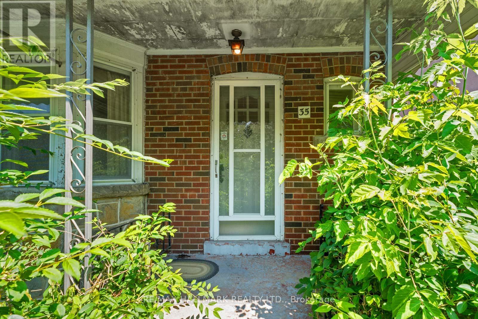 35 ELMVIEW DRIVE