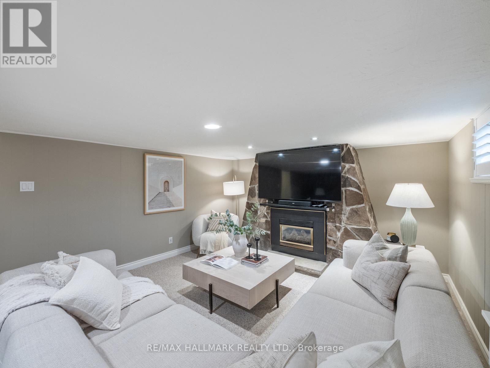 45 HUNT CLUB DRIVE