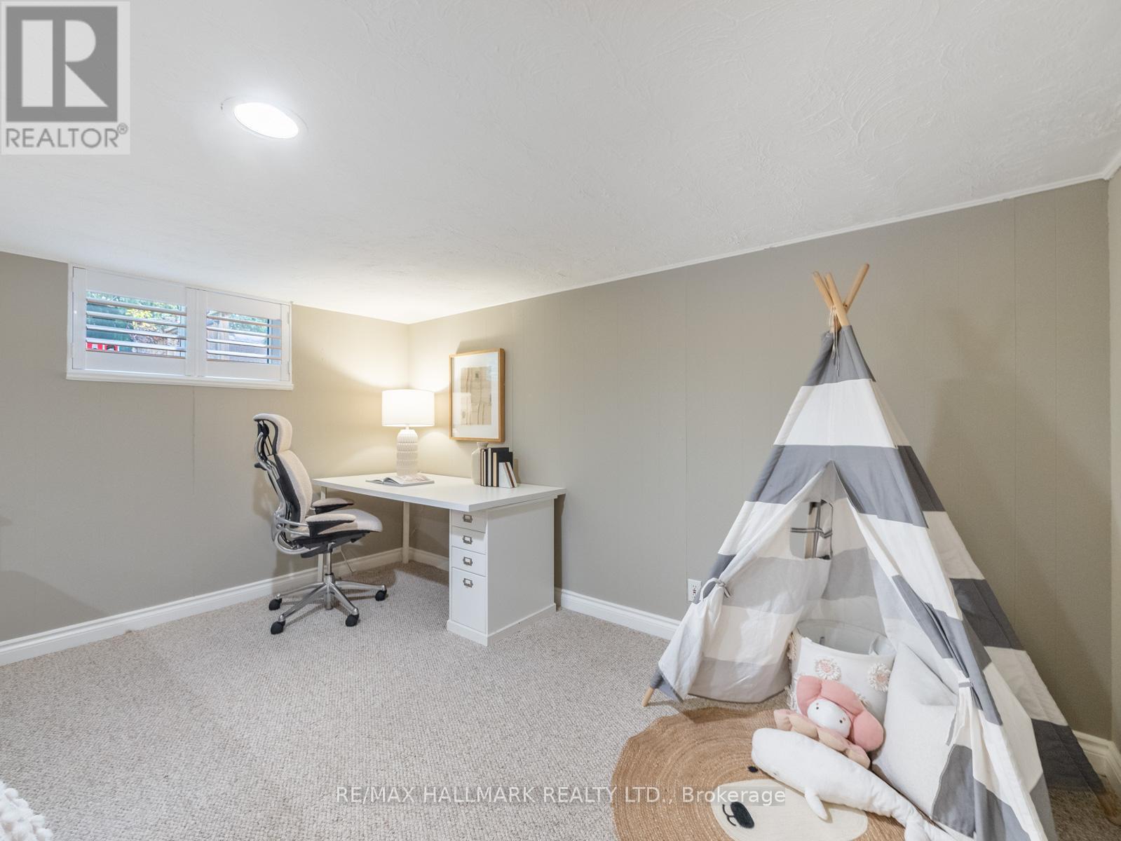 45 HUNT CLUB DRIVE