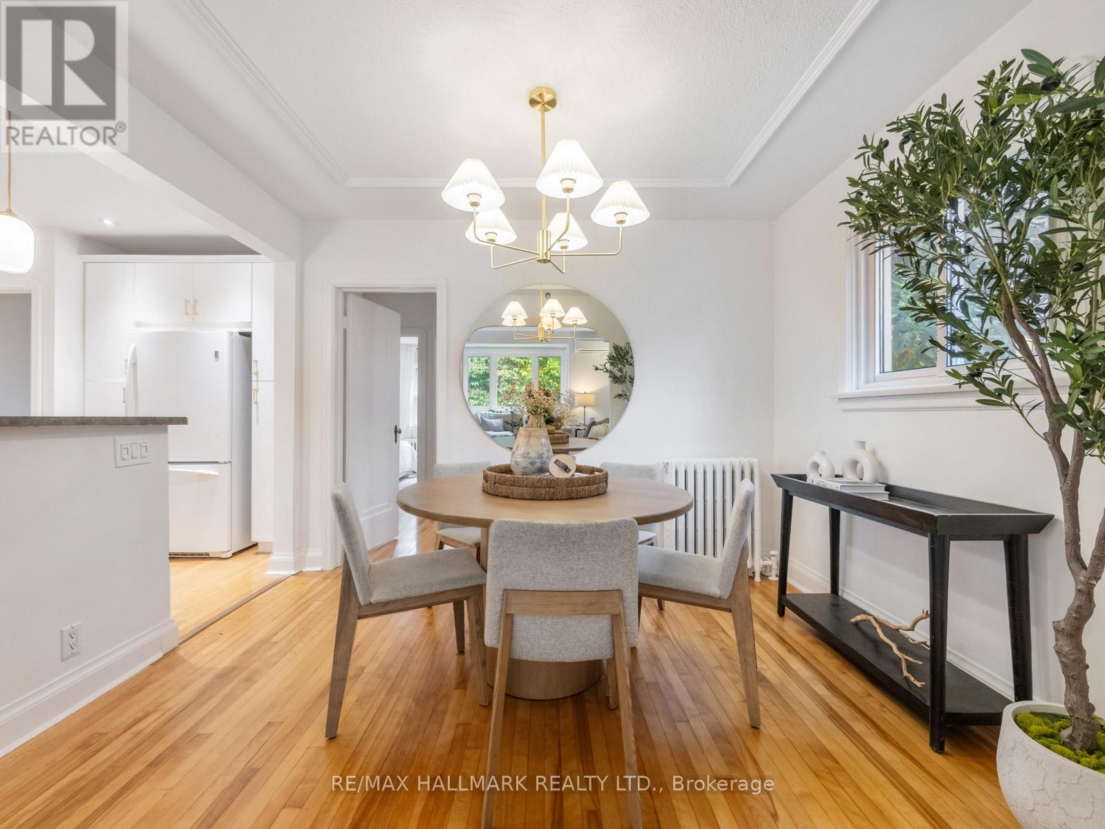 11 BRIAR DALE BOULEVARD