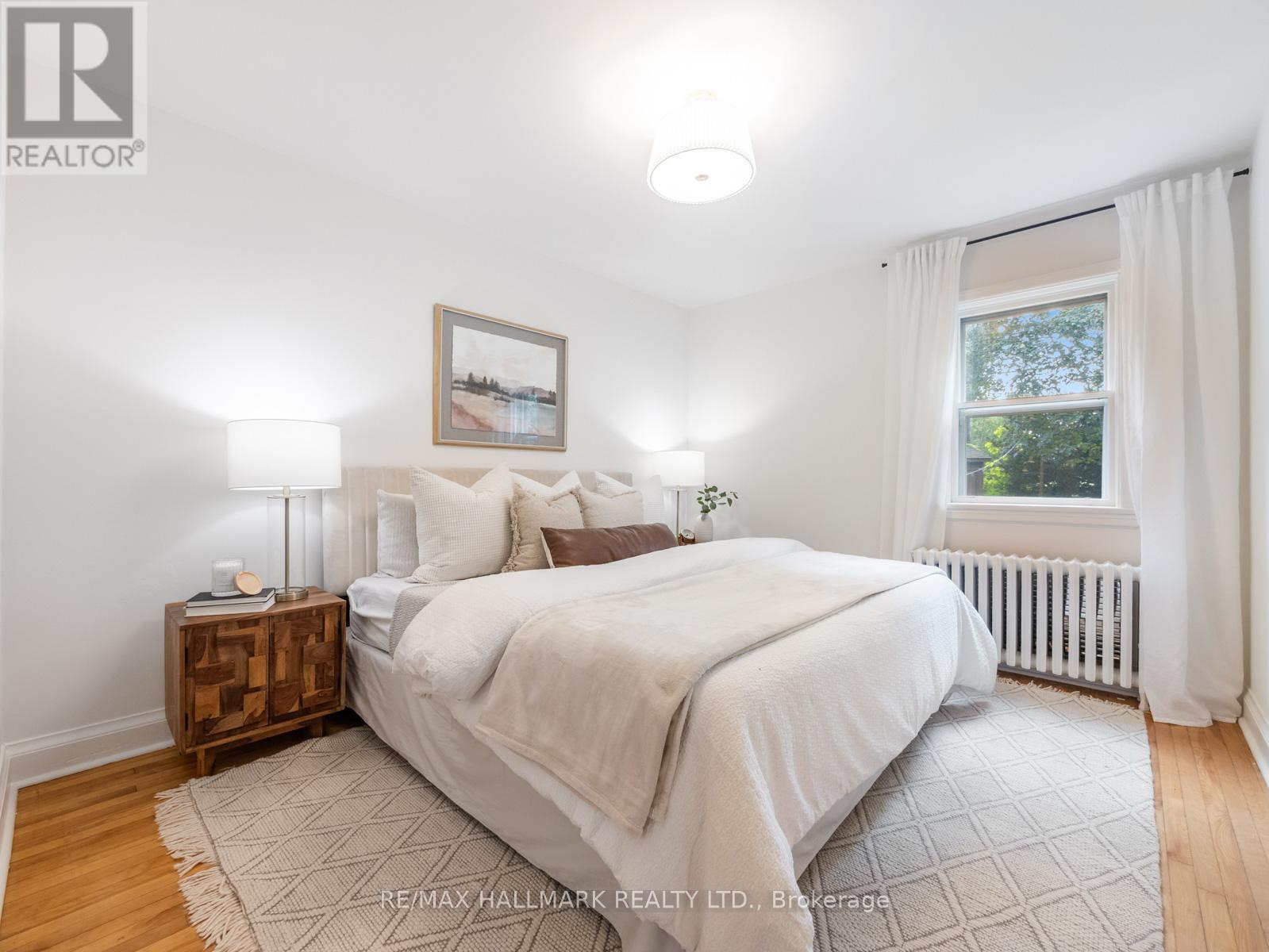 11 BRIAR DALE BOULEVARD