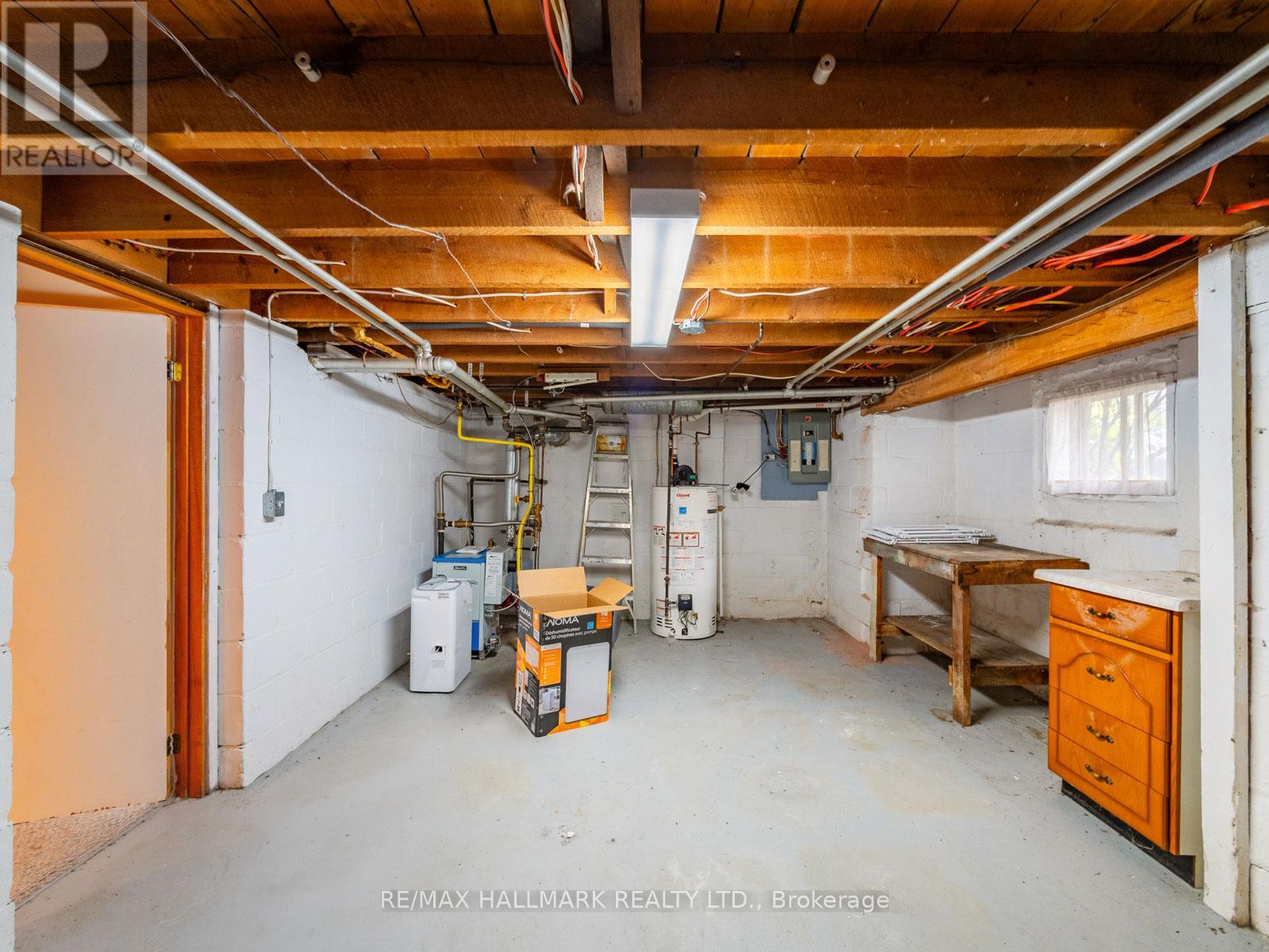 11 BRIAR DALE BOULEVARD