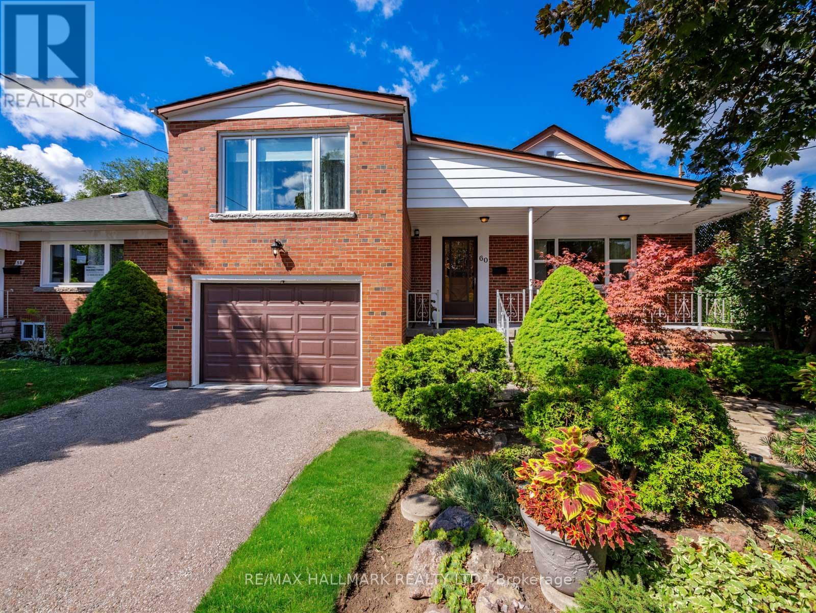 60 GREYLAWN CRESCENT