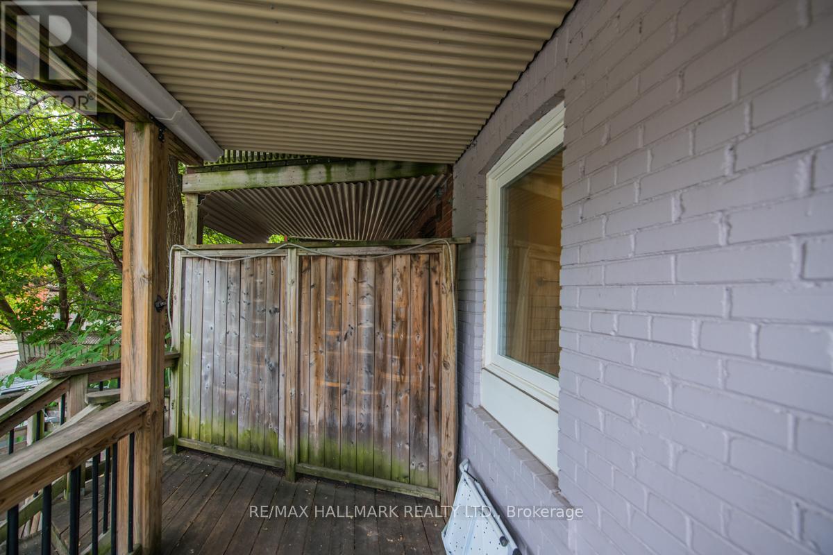 MAIN - 233 KINGSTON ROAD