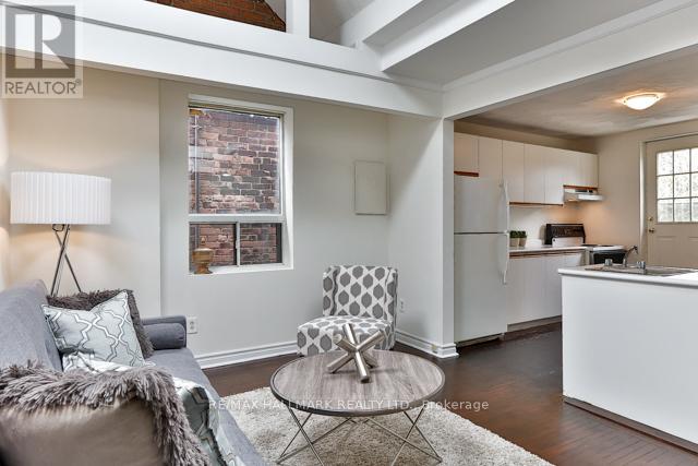 4 MYRTLE AVENUE