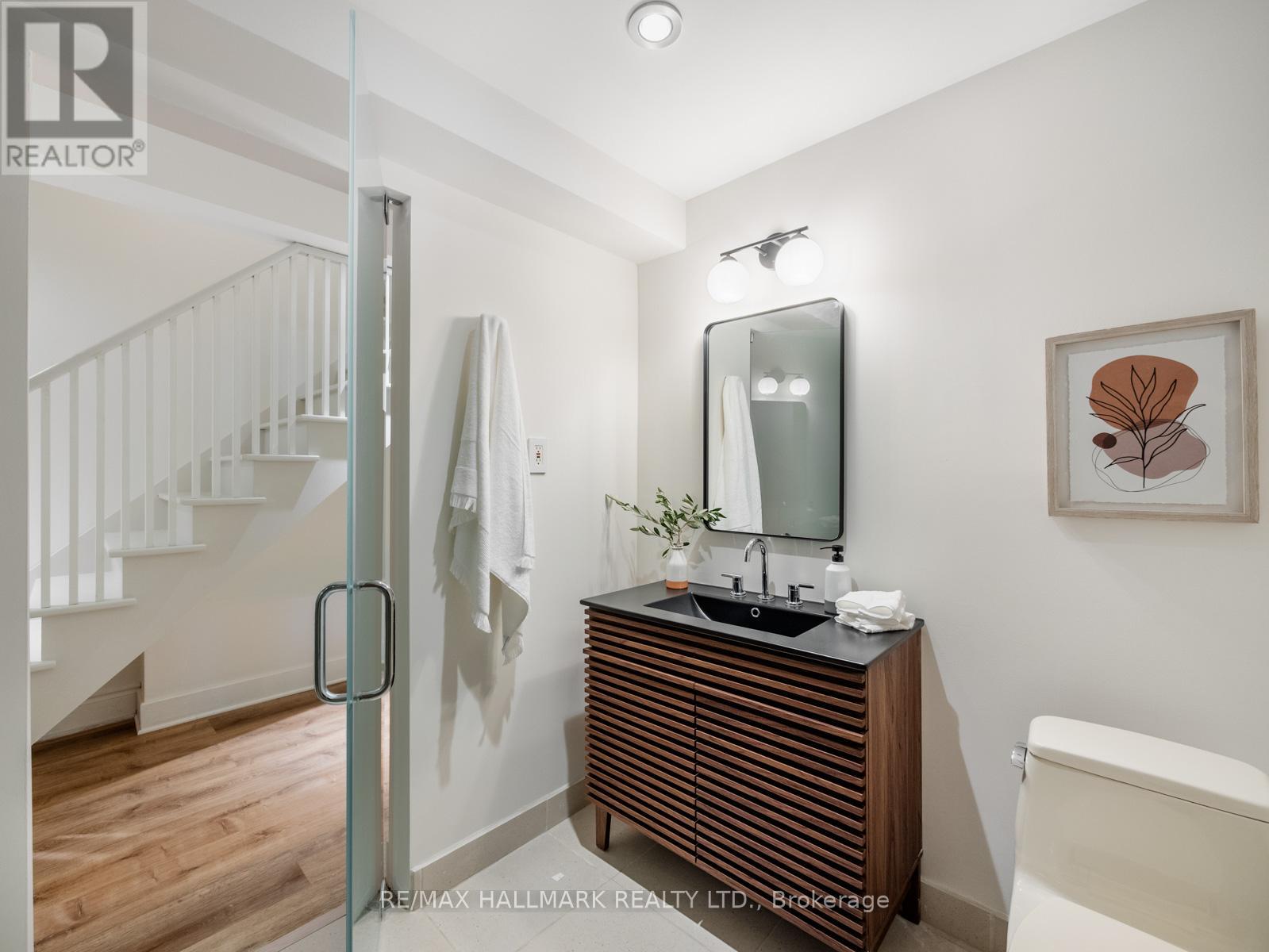 95 SILVER BIRCH AVENUE